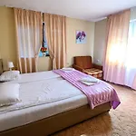 Ξενοδοχείο Family Chichin 3*