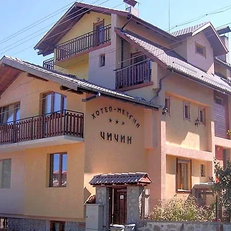 Hotel Family Chichin 3*