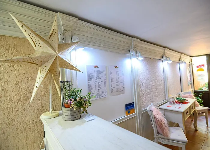 Family Chichin מלון