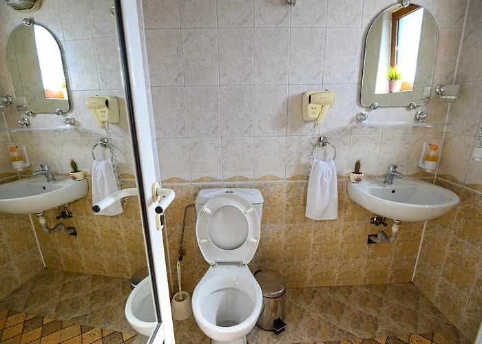 Family Chichin 3* 반스코